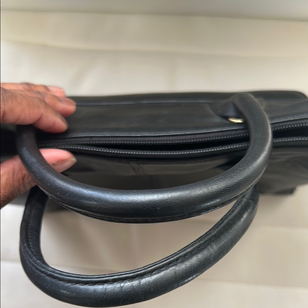 Giani Bernini Leather Handbag - Picture 14 of 17